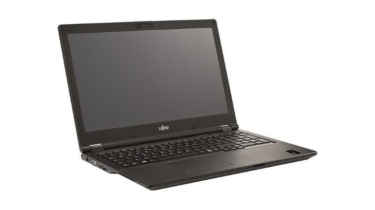 Fujitsu presenta sus portátiles LIFEBOOK U7, con procesador Intel Core de 11ª generación. Foto: DPA.