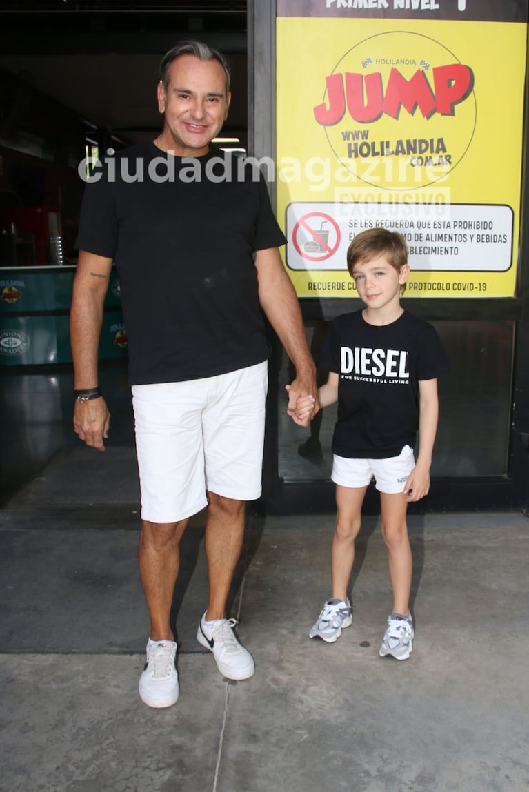 Gabriel Alfaro y su hijo Gaultier en el cumple de Matilda Salazar. (Foto: Movilpress)