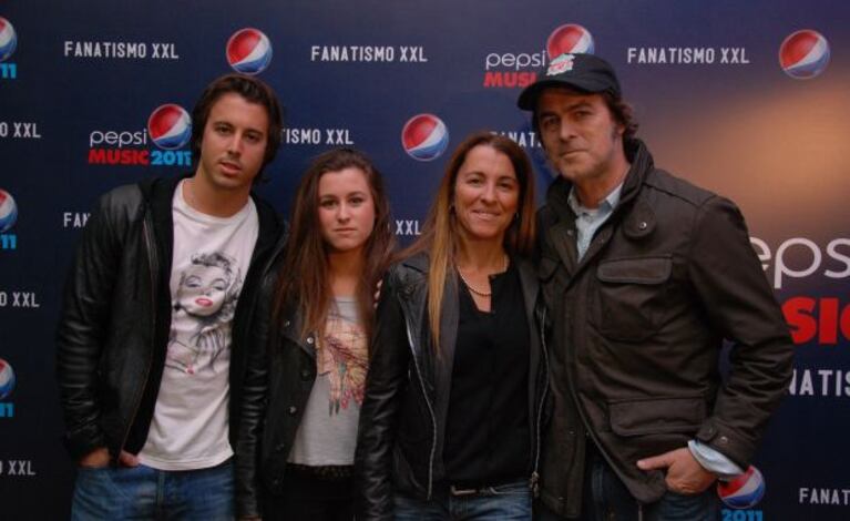 Gabriel Corrado y su familia. 