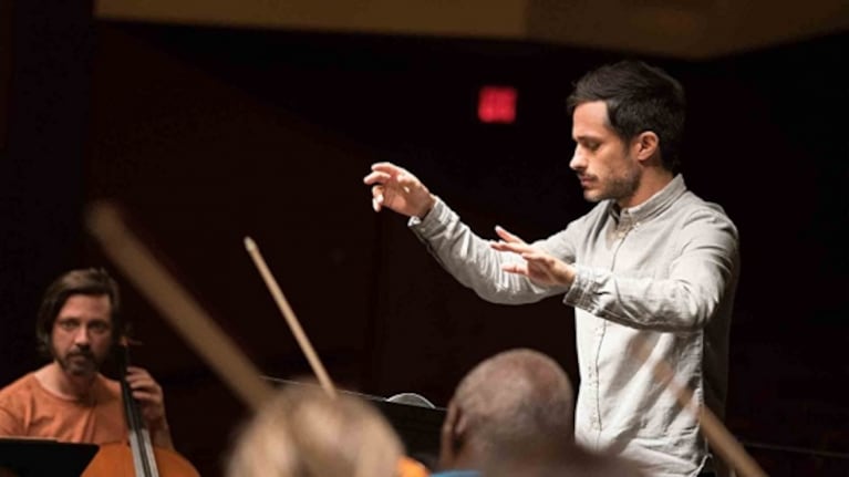 Gael García Bernal está maravillado por su papel en Mozart in the Jungle