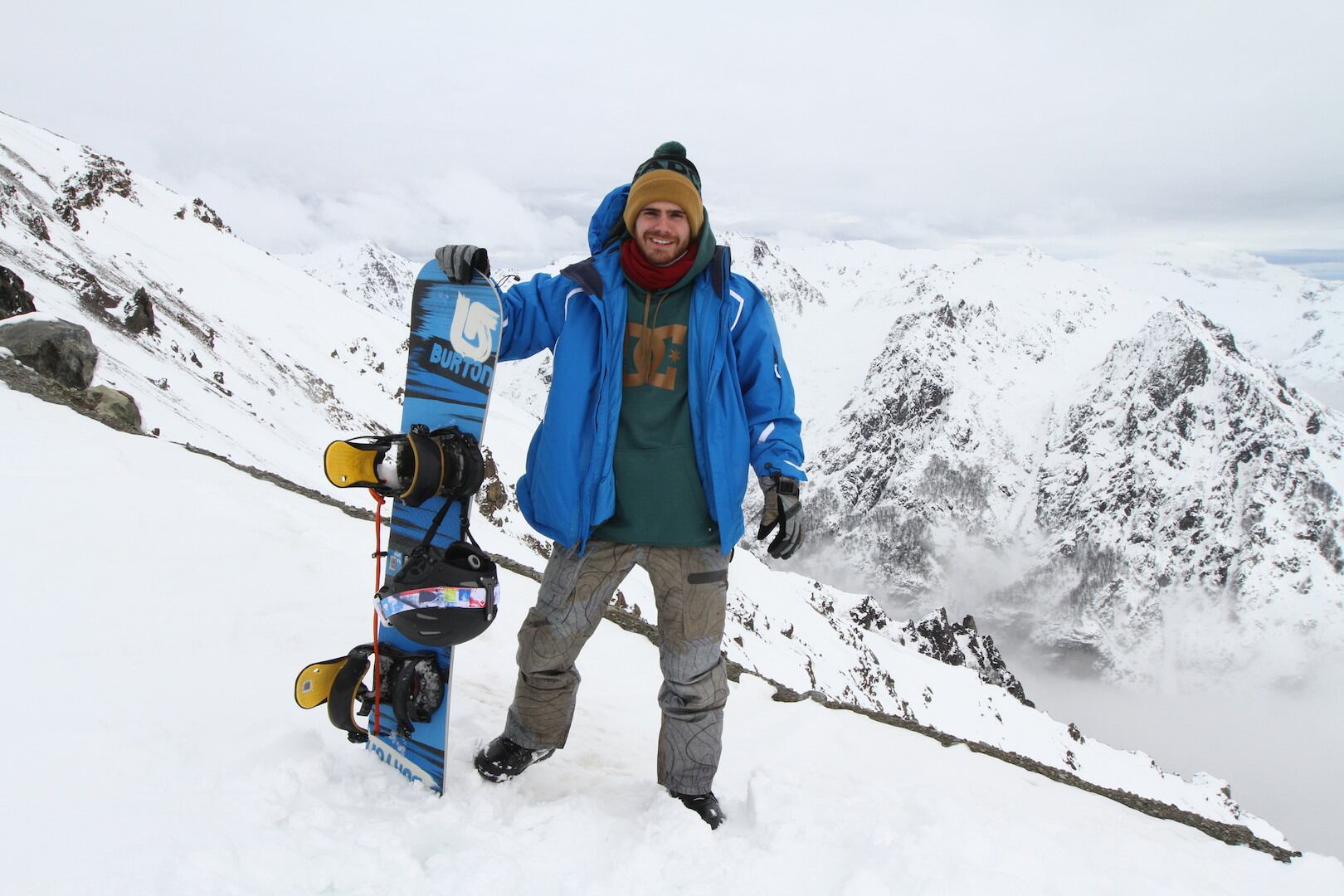 Gastón Soffritti viajó a Bariloche con un amigo: mirá sus días en la nieve (Foto: Staff TusPlacas.com)