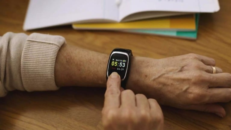 Geolocalización, SIM integrada y botón de emergencias: así son los relojes pensados para salvar vidas