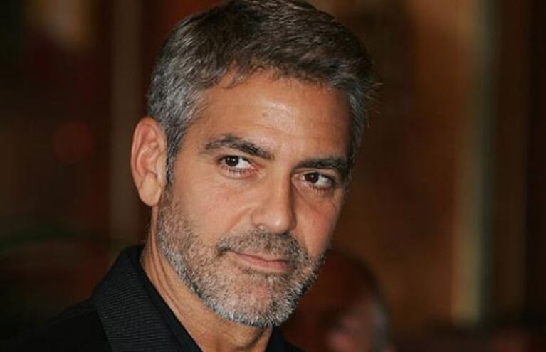 George Clooney no usa Twitter porque tiene miedo de escribir cuando está borracho. (Foto: web)