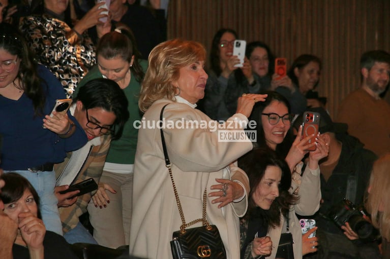 Georgina Barbarossa fue a ver a Moria al teatro y celebraron sus 80 años (Foto: Movilpress).