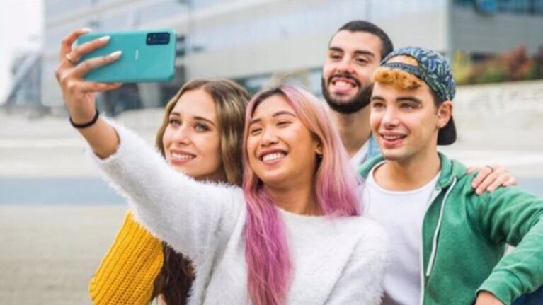 Ghosting, curving o instagrandstanding: los nuevos términos que describen las relaciones en línea