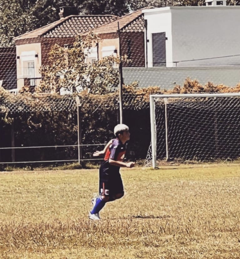 Gianinna Maradona le dedicó un emotivo posteo a su hijo, que se sumó a las inferiores de Tigre: "Se rompió la caja de cristal"