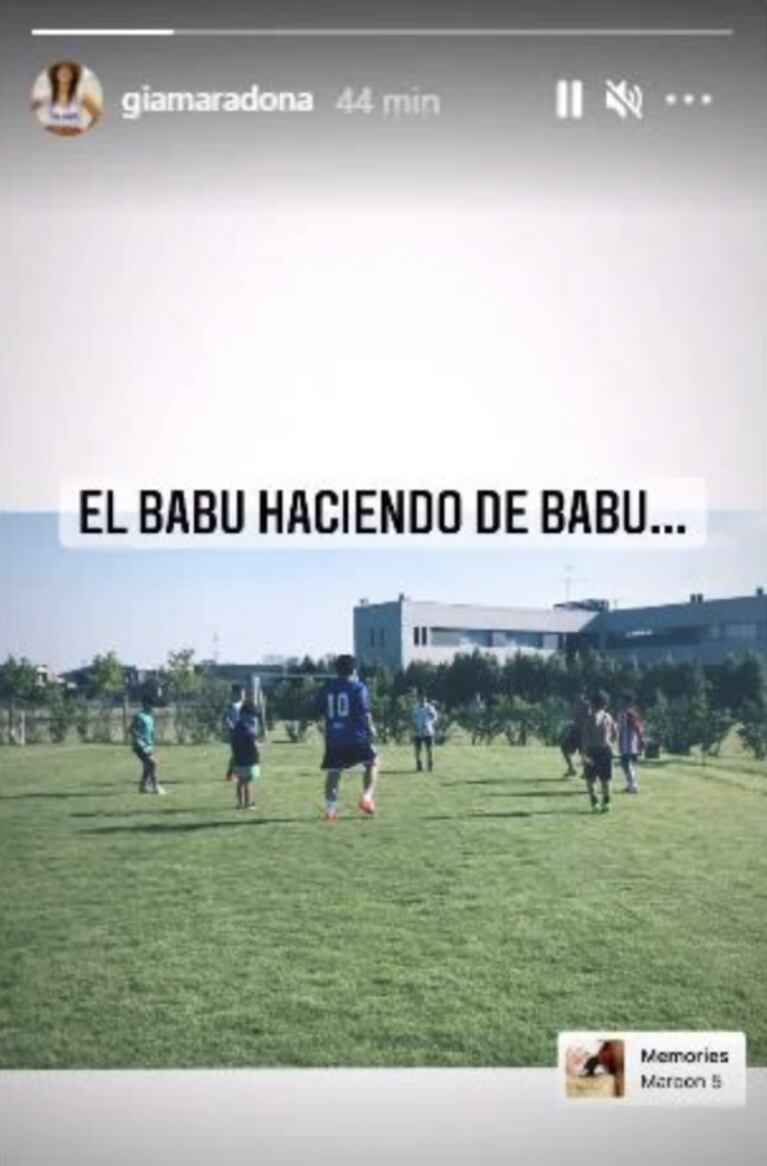 Gianinna Maradona recordó con ternura a Diego con una inédita foto junto a Benjamín: "El Babu haciendo de Babu"