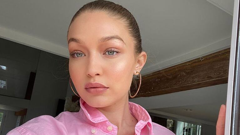 Gigi se refirió con picardía a su primer embarazo.