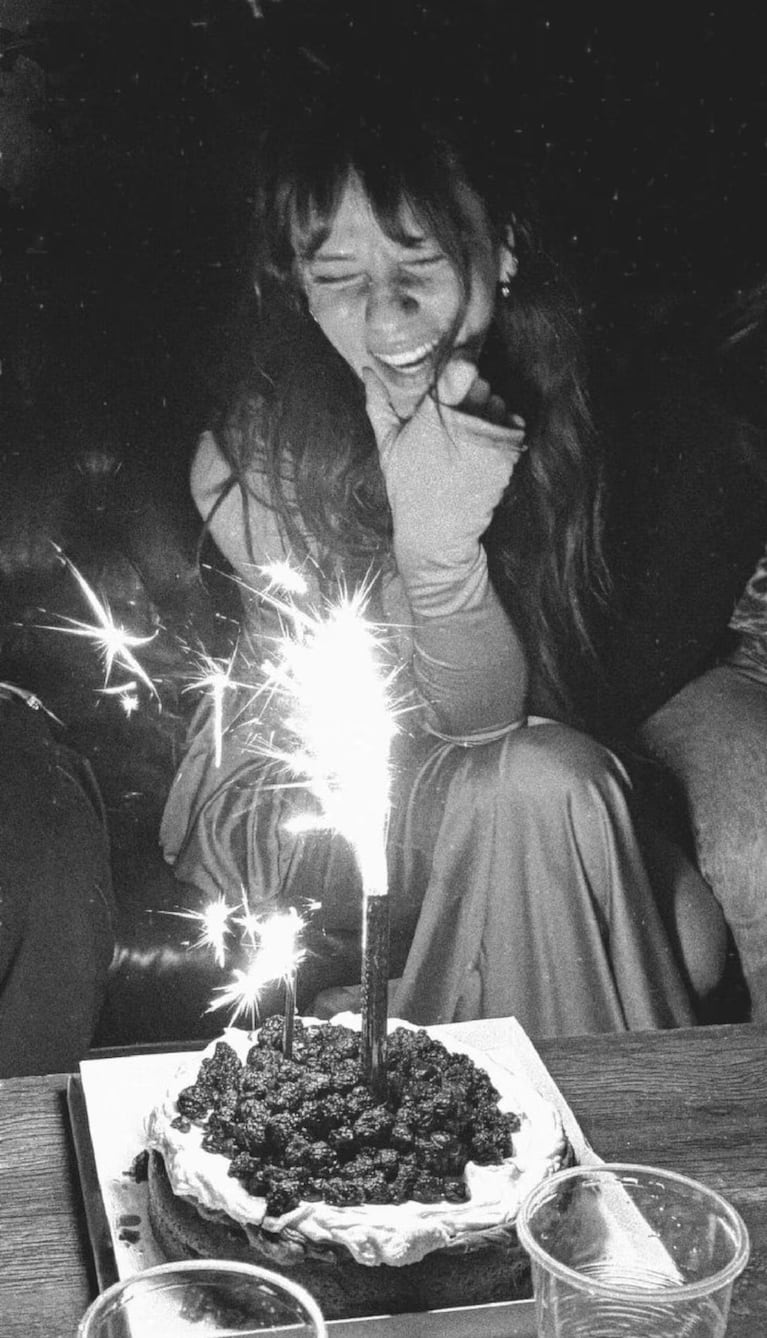 Gimena Accardi celebró sus 41 años con un look de inspiración romántica y un festejo íntimo en Buenos Aires. Crédito: Instagram