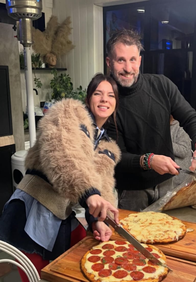 Gimena Accardi cumplió 39 años y lo festejó con sus amigos: las fotos de la divertida fiesta