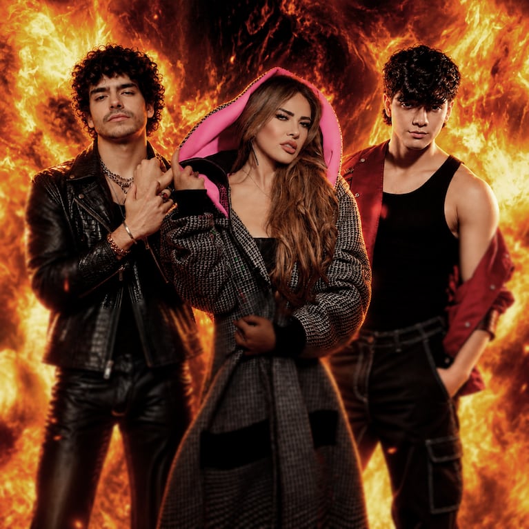 Gloria Trevi y sus hijos Ángel y Armando