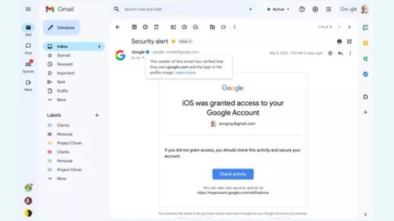 Gmail también incorpora la insignia azul para los remitentes legítimos