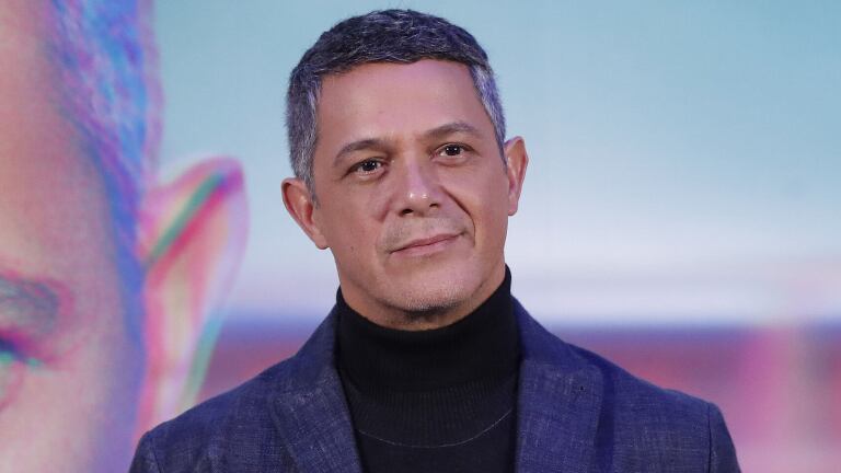 Golpe millonario al bolsillo para el cantante.