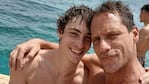 Gonzalo Valenzuela posó sonriente junto a Silvestre y Alí durante sus vacaciones en las playas de España. Fuente: Instagram @gonzalovalenzuelaoficial