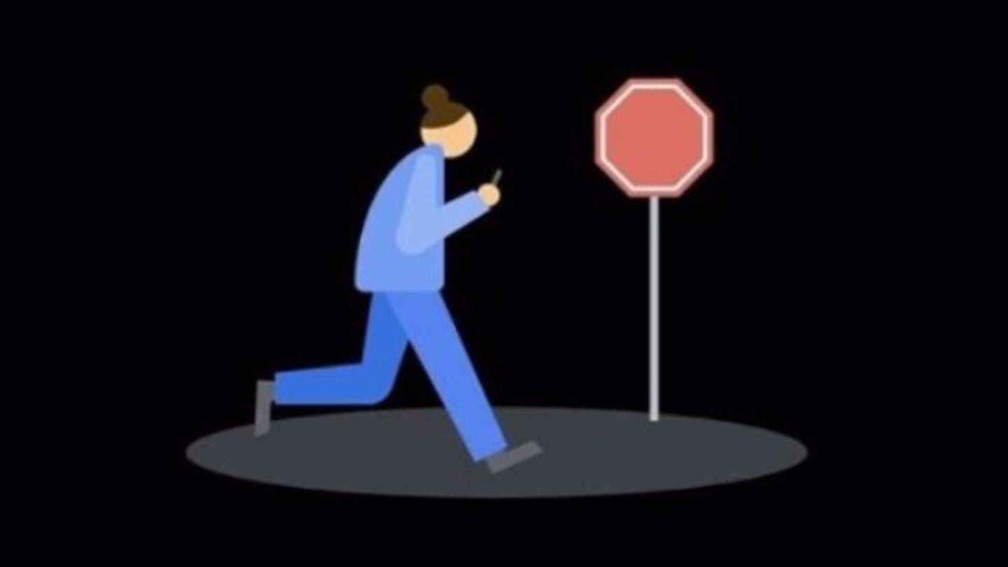 Google recordará a los usuarios que levanten la cabeza del móvil cuando caminen por la calle para evitar accidentes