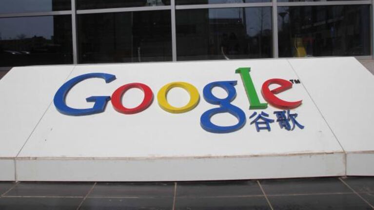 Google renovó su licencia para operar en China