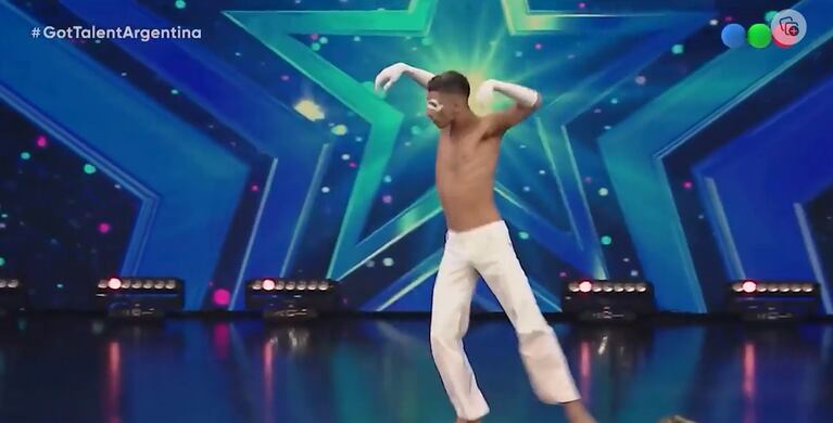 Got Talent Argentina: un joven bailó el Himno Nacional Argentino y se llevó el botón dorado 