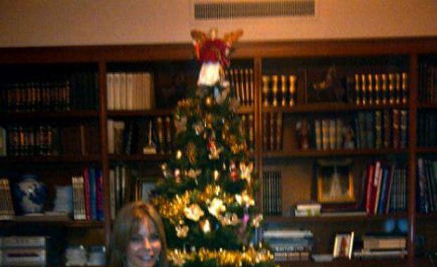 Graciela Alfano: roja, radiante y... ¿solitaria?