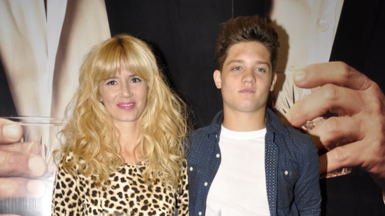 Griselda Siciliani, platinada, junto a Toto Suar. (Foto: Jennifer Rubio-Ciudad.com)