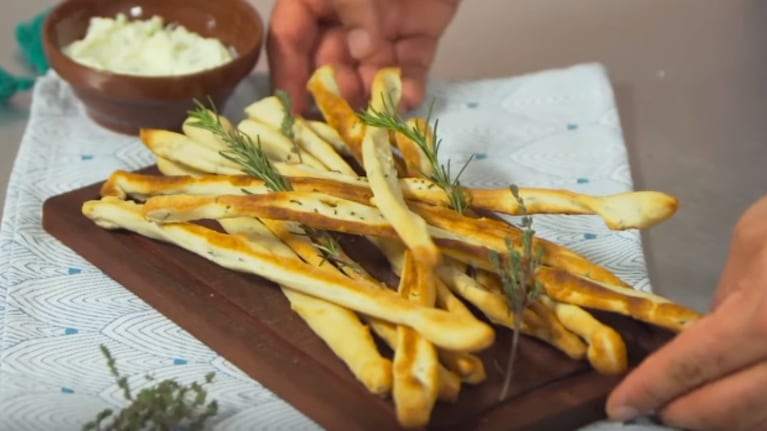 Grisines de hierbas: seguí el paso a paso de esta receta fácil