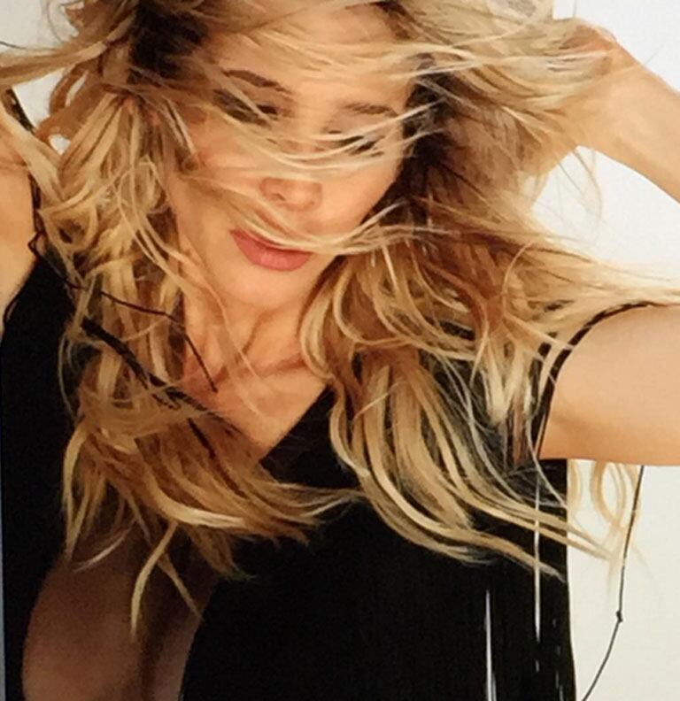 Guillermina Valdés, súper sexy en su nueva campaña (Fotos: Instagram). 