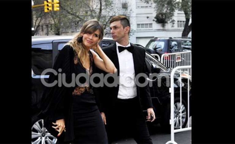 Guillermina Valdés y Fabián Paz en el casamiento de Julieta Spina. (Foto: Jennifer Rubio)