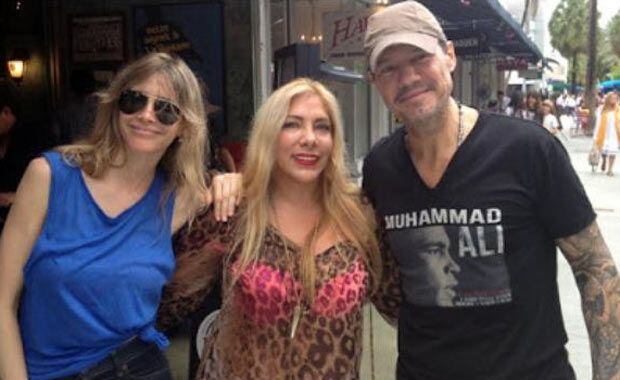 Guillermina Valdés y Marcelo Tinelli, posando junto a Mariana López Osornio. (Foto: Facebook Mariana Lopez Osornio)