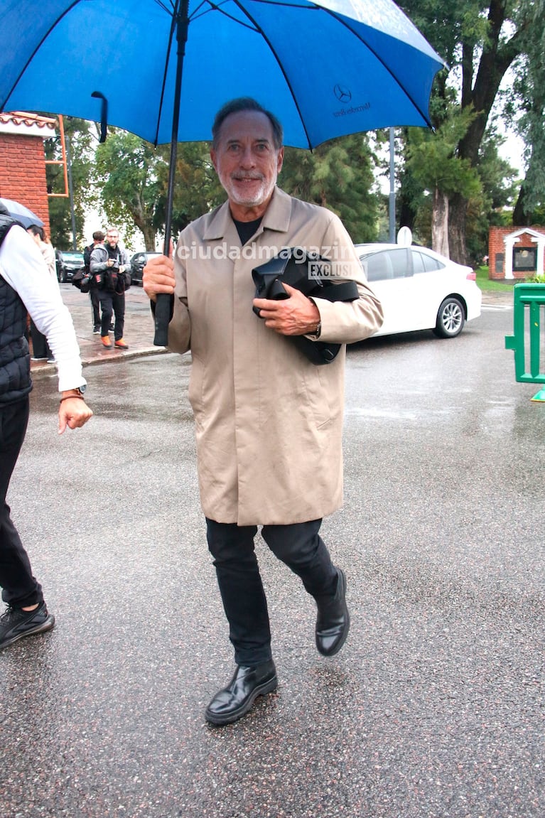 Guillermo Francella en el entierro de Luis Brandoni (Foto: Movilpress).