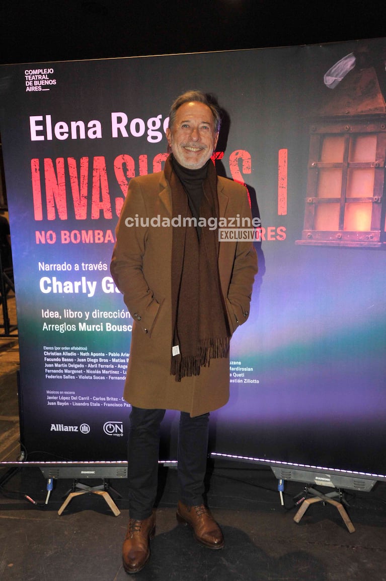 Guillermo Francella en el estreno de Invasiones I, la obra protagonizada por Elena Roger (Foto: Movilpress).