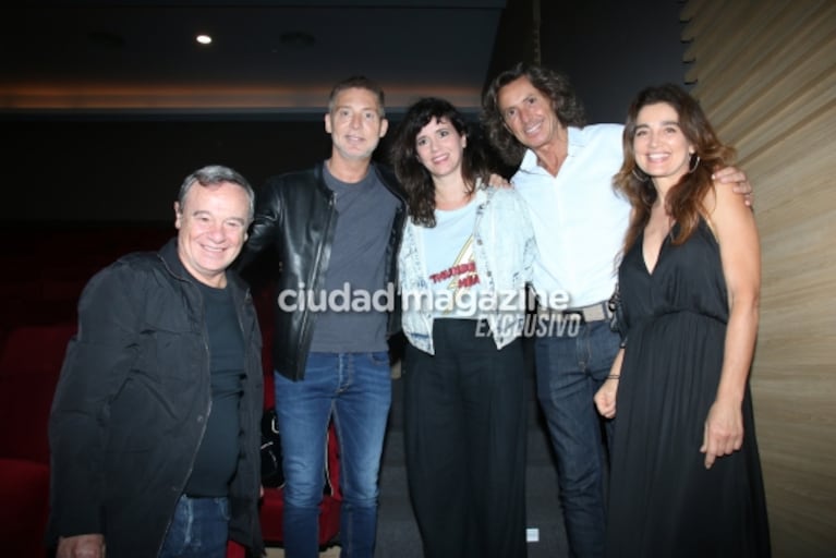 Gustavo Bermúdez y Verónica Varano: las fotos de la salida romántica luego de ir al teatro