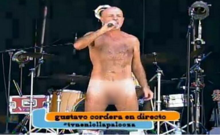 Gustavo Cordera terminó un show completamente desnudo. (Imagen: Captura TV)