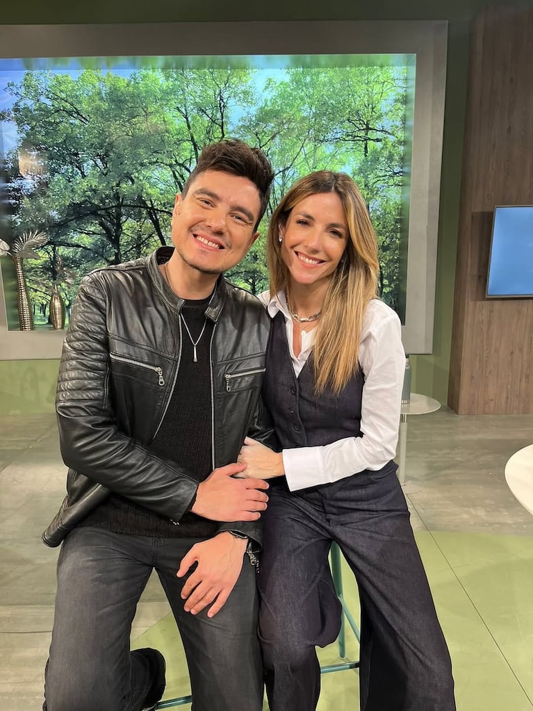 Gustavo Méndez con María Belén Ludueña.  (Foto: @mecomprendezmendez)