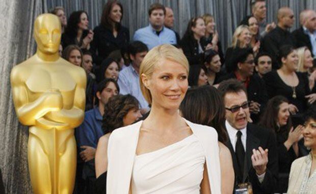 Gwyneth Paltrow exageró con su capa de Tom Ford (Foto: oscar.go.com).