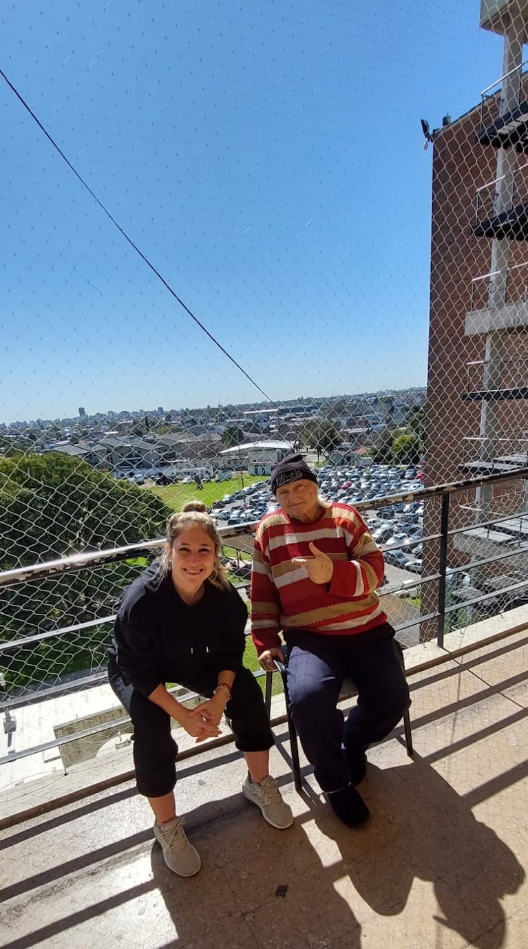 Hace 3 semanas, Tonino hizo su último posteo en Instagram: "Acá tomando un poco de sol y esperando lo que digan los médicos. Saludos para todos".