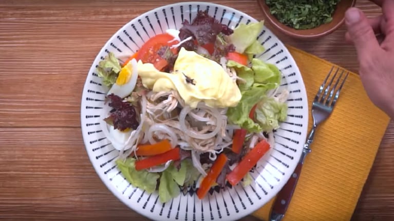 Hace este salpicón de ave con una receta fácil y práctica