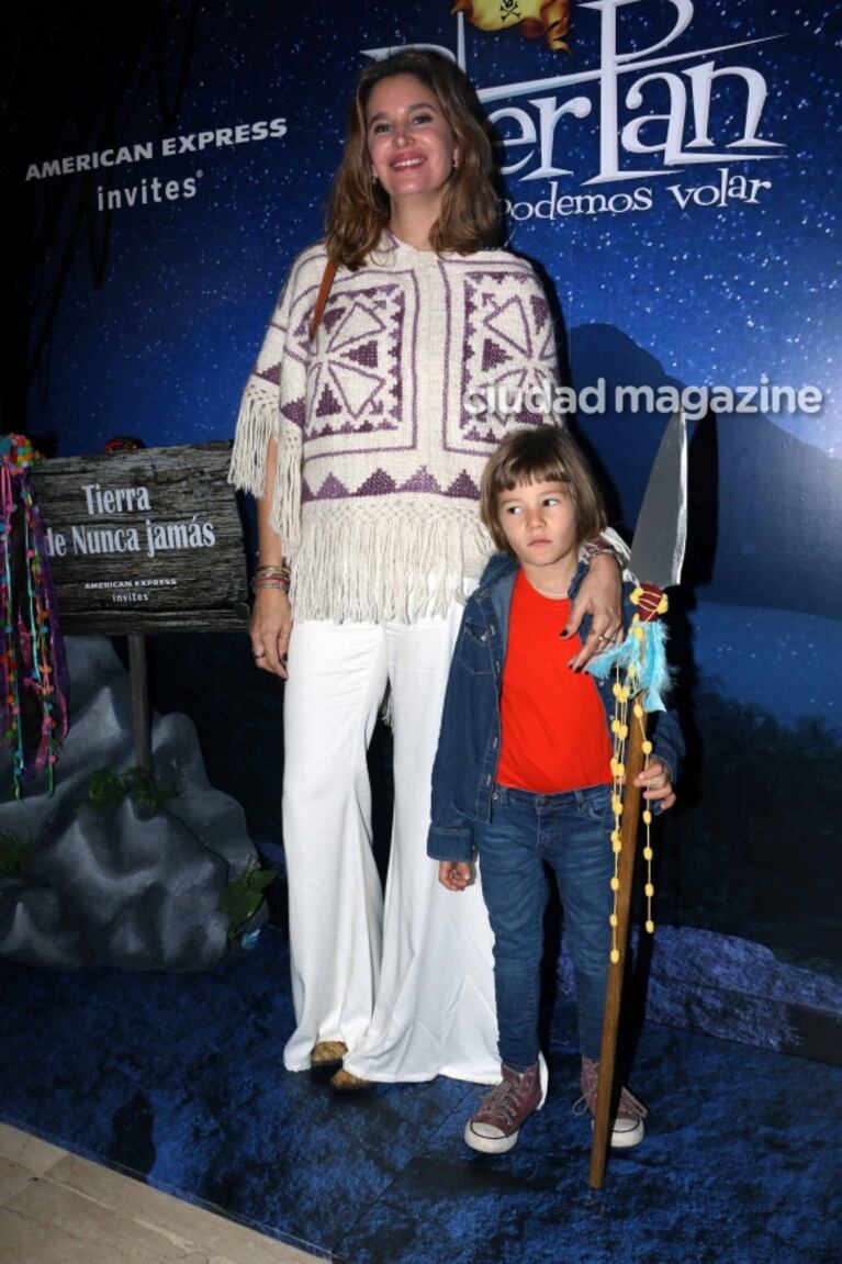 Hall de famosos en el estreno de Peter Pan: fotos del show y looks invernales