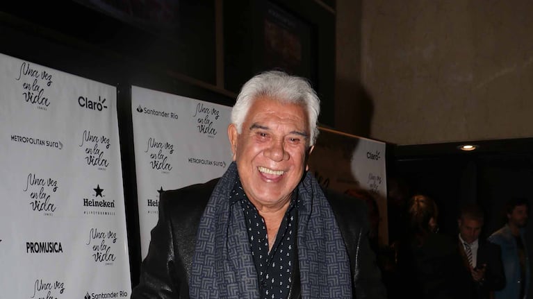 Hall de famosos en el estreno de Una vez en la vida