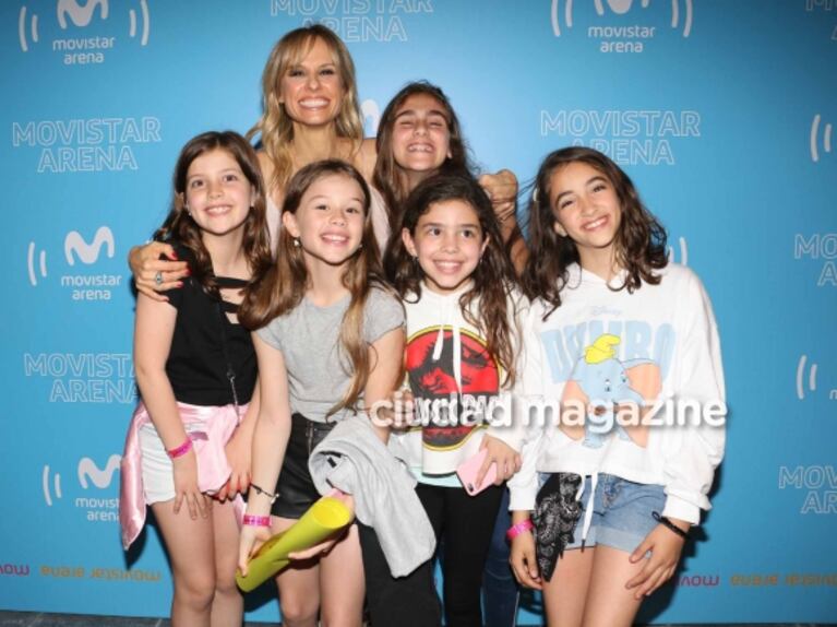 Hall de famosos en el show de Tini Stoessel: mirá todos los looks de las celebrities