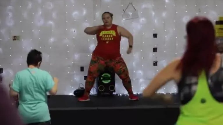 Hannah Payton se ha convertido en la primera profesora de Zumba con síndrome de Down en Reino Unido