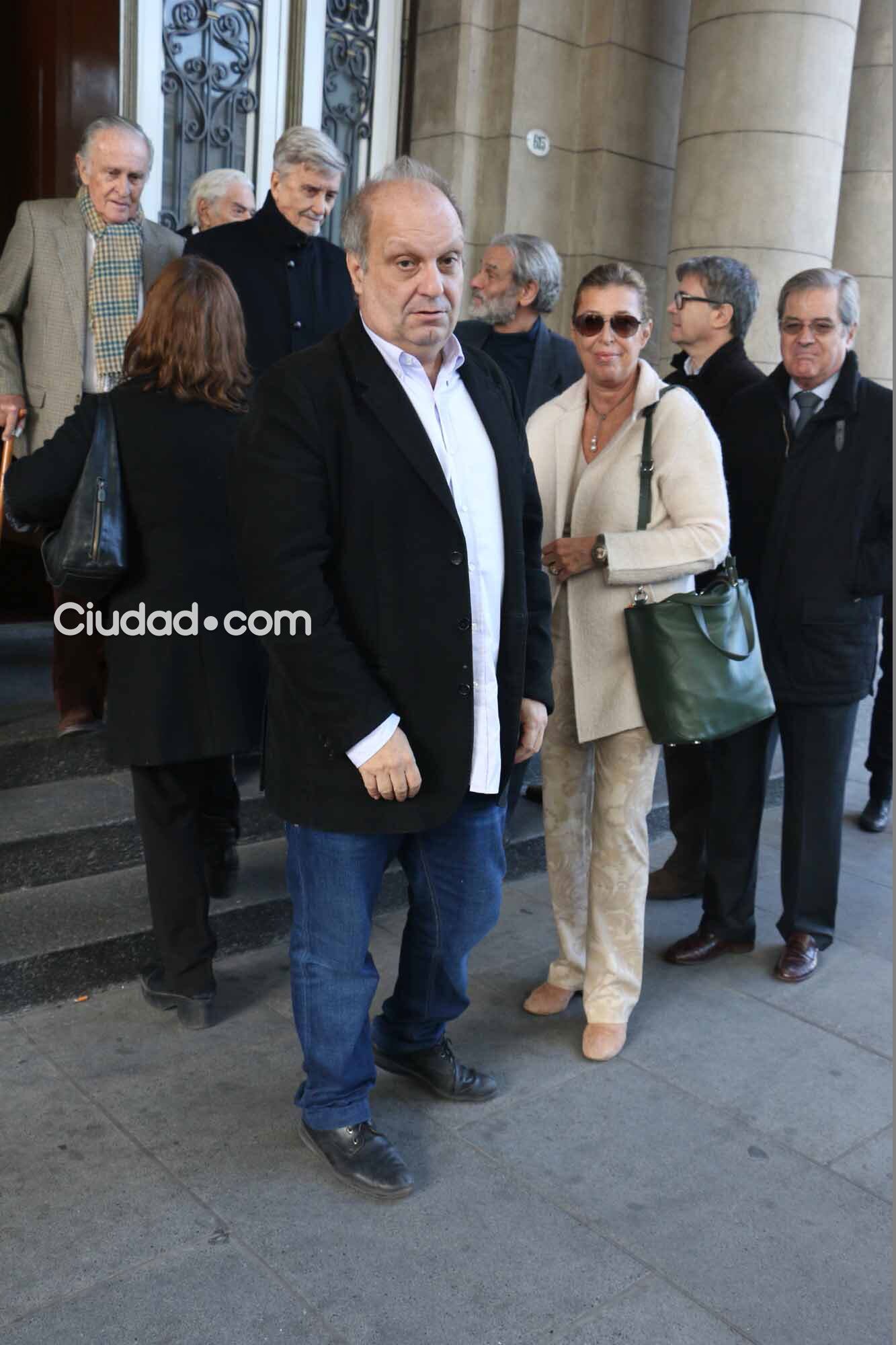 Hernán Lombardi, en el último adiós a Sergio Renán (Foto: Movilpress)