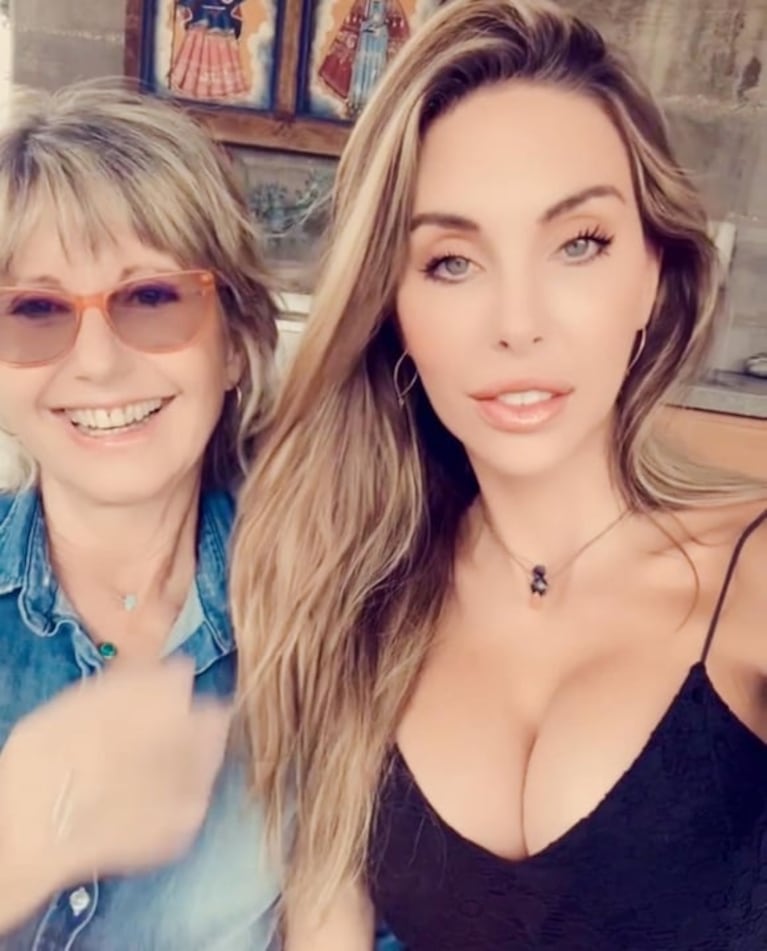 Hija de Olivia Newton-John dedicó conmovedoras fotografías para recordar a su madre