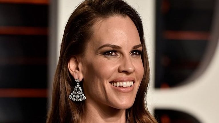 Hilary Swank quedó devastada cuando la despidieron de Sensación de vivir