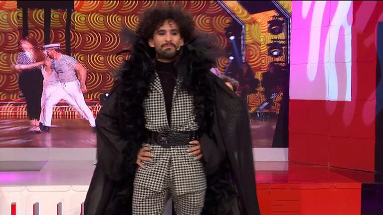 El provocador look de Gabo Usandivaras en LAM, ¿dedicado a Pampita?