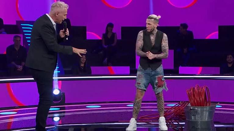 Alex Caniggia sorprendió con sus numerosos tatuajes en Minuto para ganar