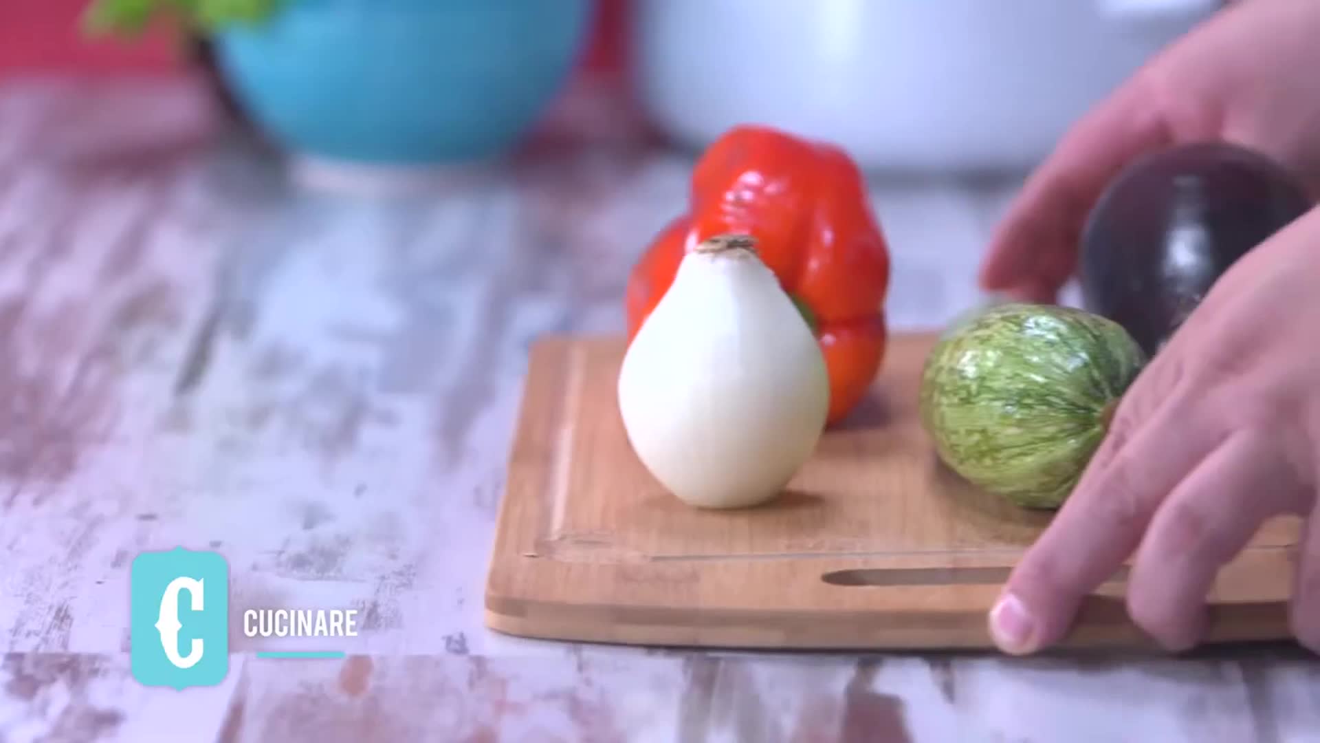 Colita de cuadril con bechamel de rúcula y vegetales asados