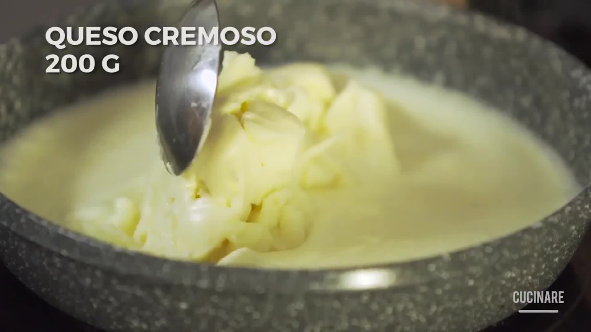 Croquetas de fideos con bolognesa