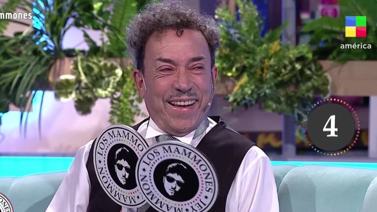  Aníbal Pachano, sincero sobre las app de citas: "Tuve Tinder, pero no dije que era yo"