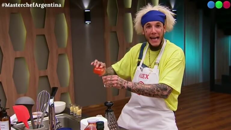 La picante frase del representante de Alex Caniggia a la producción de MasterChef tras su renuncia: "Ciclo cumplido"