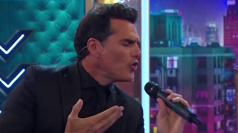 Hernán Drago se lució con sus imitaciones a varios artistas en Noche al Dente: "Yo soy muy de la peluca"