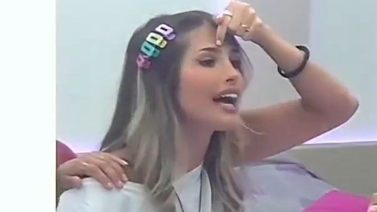 La desopilante reacción de Julieta Poggio en Gran Hermano 2022 luego de depilarse mal las cejas: "¿Qué me hice?"